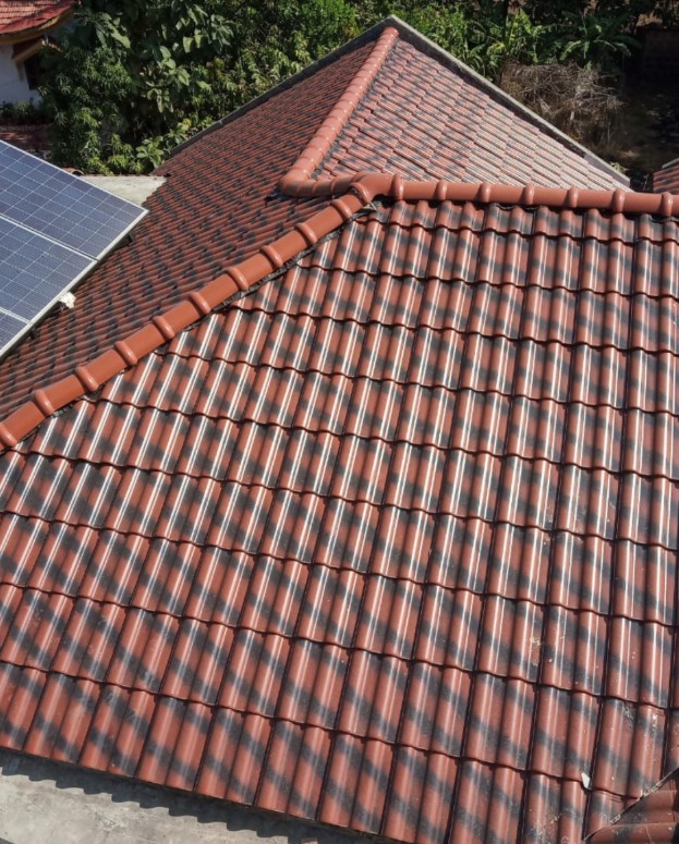 Ceramic roof tiles in India